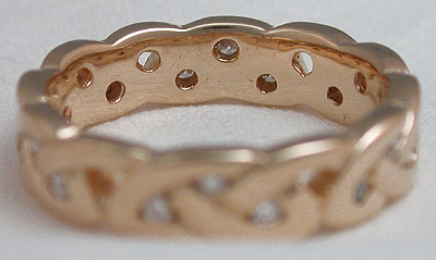 inside close up of diamond love knot band