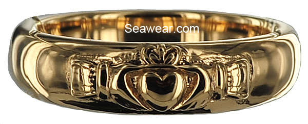 Irish Claddagh wedding ring