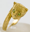 14kt jewelry cat ring with peridot eyes