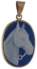 14kt porcelain horse cameo pendant