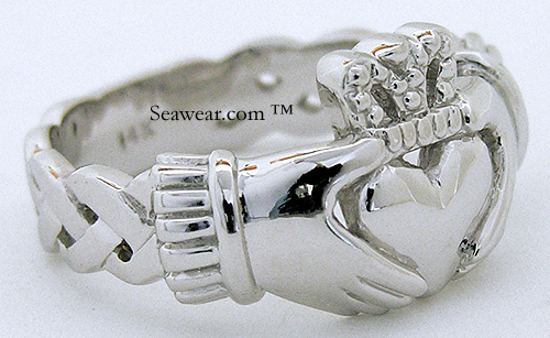 gents Claddagh ring with open Celtic knots