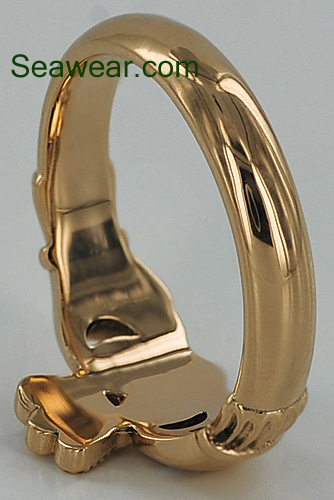 gold Claddagh band