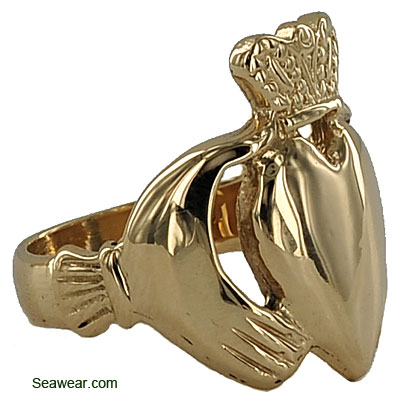 14k gold Townie Claddagh ring