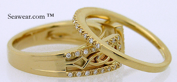 gold Celtic knot wedding band set