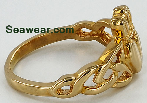 Celtic braid Claddagh ring