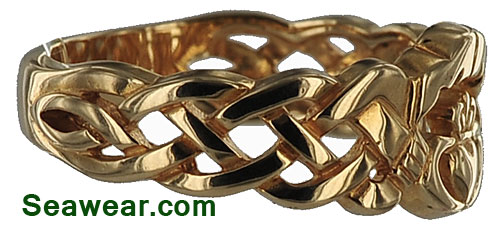Celtic knot millennium Claddagh ring