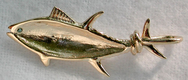 back side of gold tuna